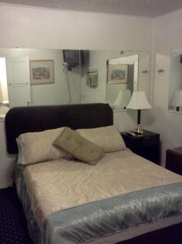 Pillow Talk Motel Wellington Esterno foto